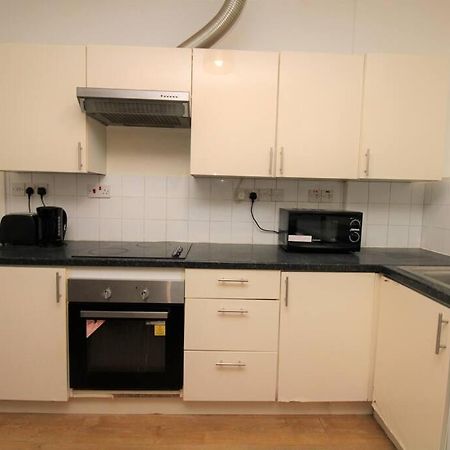 Ideal 2 Bed Flat Close To City Lägenhet London Exteriör bild