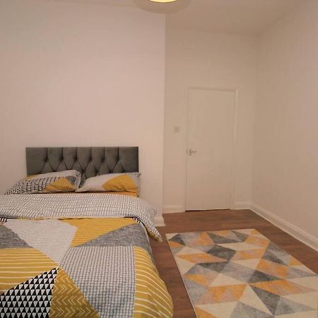 Ideal 2 Bed Flat Close To City Lägenhet London Exteriör bild