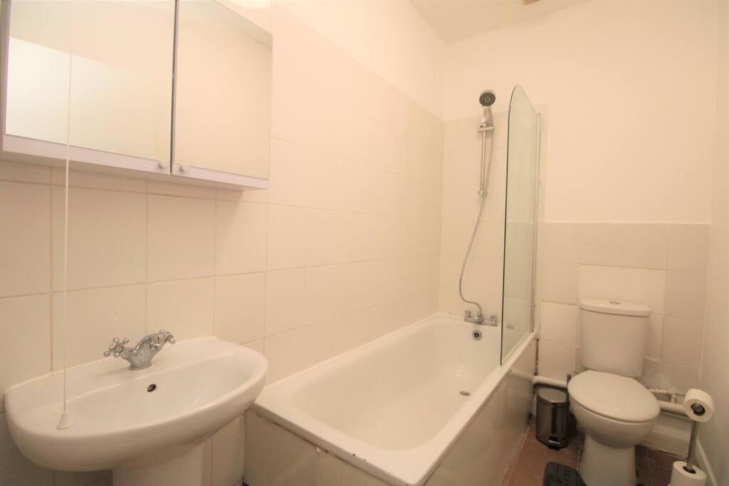 Ideal 2 Bed Flat Close To City Lägenhet London Exteriör bild